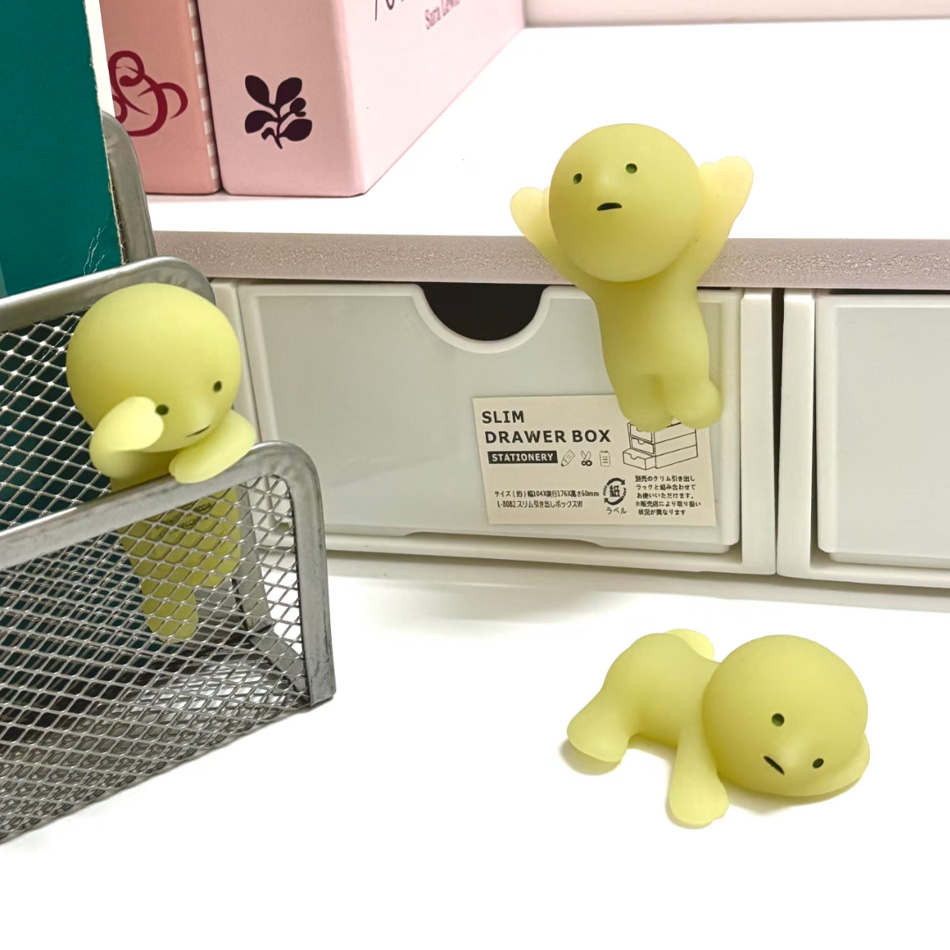 Glow Decorative Mini Figures B - Phone Accessories Doll recension och pris